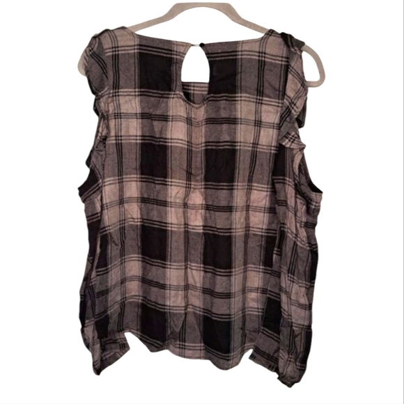 Maurices Black Gray Plaid Cold Shoulder Fall Autumn Top Size Small - Picture 3 of 8
